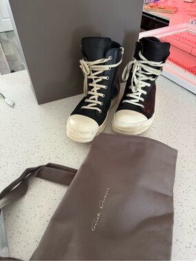 Rick Owen’s Hollywoods - FULL GRAIN BLK/MILK
